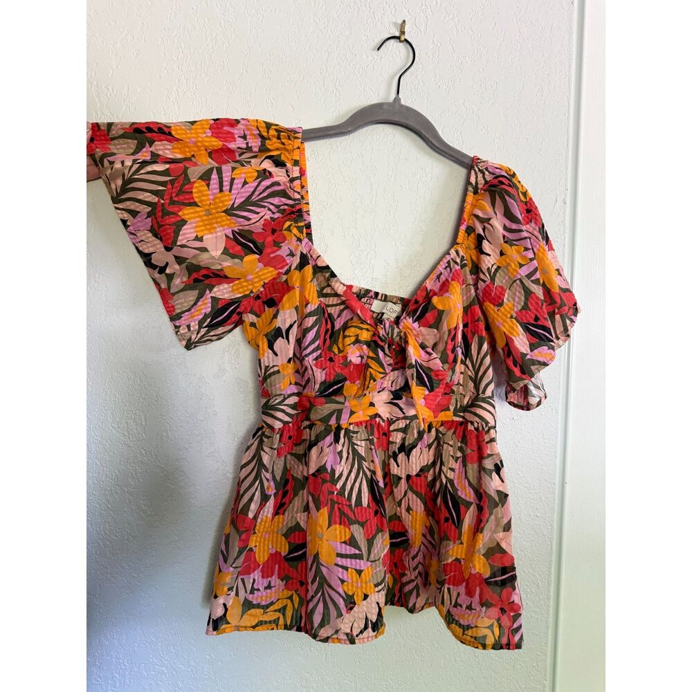 Shirt/Top - Picture 3 of 3